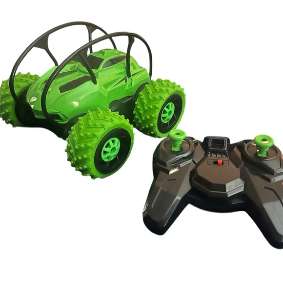 Green Remote Control Stunt Car - Picture 1 of 2